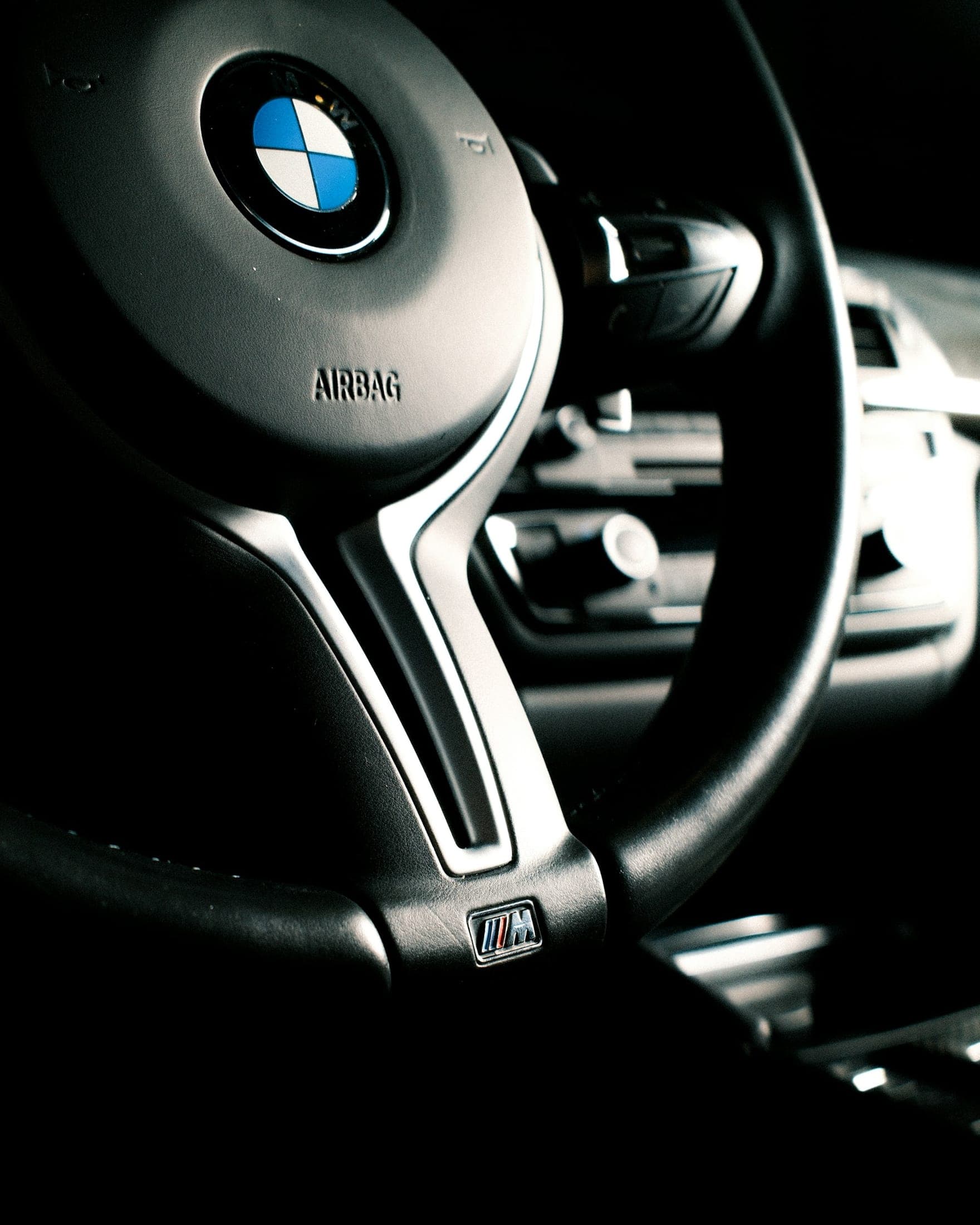 Vehicle audio controls